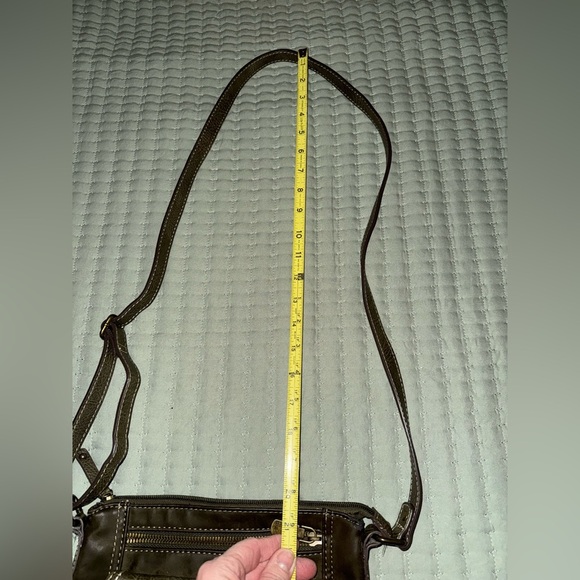B.O.C. born crossbody bag. Adjustable strap wallet pocket front. - Picture 10 of 11